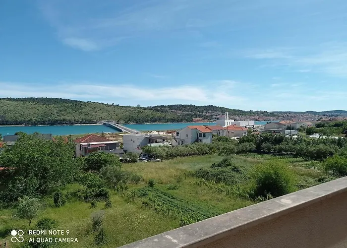 With Balcony Apartmán