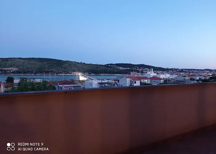 With Balcony Lejlighed *